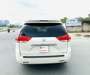 Toyota Sienna 2012 - Miễn phí 100% thuế trước bạ - Tặng ngay 1 miếng vàng thần tài khi mua xe trong tháng