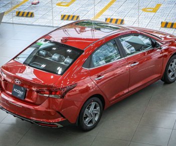 Hyundai Accent 2022 - Màu đỏ, xe mới 100%