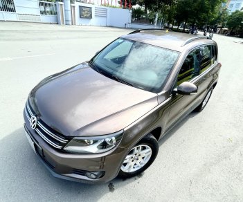 Volkswagen Tiguan 2014 - Nhập Đức 2014 màu nâu zin loại full đồ chơi nhà mua mới hơn 1 tỷ 500tr một đời trùm mền ít đi