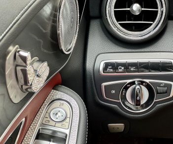 Mercedes-Benz 2016 - Cần bán gấp xe 1 chủ từ đầu