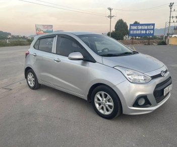 Hyundai Grand i10 2016 - Màu bạc xe gia đình, 285 triệu