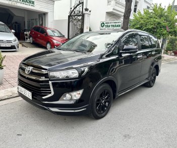 Toyota Innova 2018 - Bản cao cấp nhất, số tự đông, máy xăng, màu đen, odo chuẩn 61.000km (bao test hãng), sơn zin 95%