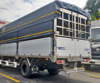 Hino 300 Series 2022 - Xe tải Hino 3.5 tấn thùng mui bạt 2022