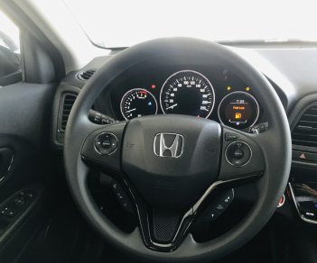 Honda HR-V 2021 - Xe Honda HR-V sản xuất 2021, màu trắng, xe nhập, mua xe tháng 1 với vô vàn ưu đãi hấp dẫn