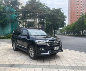 Toyota Land Cruiser 2019 - Cần bán xe màu đen