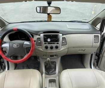 Toyota Innova 2015 - Form lazang phay, đèn gánh, nội thất kem, 1 chủ từ mới. Xe đẹp