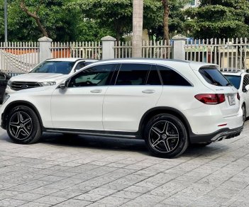 Mercedes-Benz GLC 300 2021 - Màu trắng, biển Hà Nội