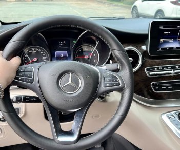 Mercedes-Benz V 220 2015 - Mercedes V220d Avantgarde một đời chủ