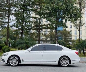 BMW 730Li 2017 - Cần bán gấp BMW 730Li 3.0 năm sản xuất 2017, màu trắng, nhập khẩu nguyên chiếc chính chủ