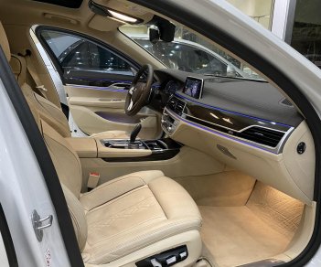 BMW 730Li 2021 - Màu trắng, nhập khẩu nguyên chiếc