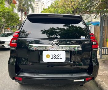 Toyota Land Cruiser Prado 2018 - Màu đen, xe nhập