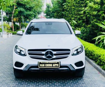 Mercedes-Benz GLC 250 2017 - Trắng đen, hỗ trợ 70% ngân hàng