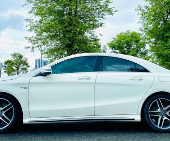 Mercedes-Benz CLA 45 AMG 2014 - Màu trắng, nội thất đen