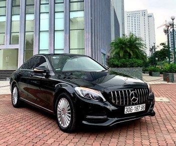 Mercedes-Benz C 250 2014 - Cần bán xe giá chỉ 875 triệu