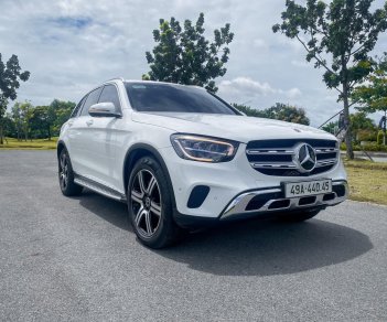 Mercedes-Benz GLC 200 2021 - Xe màu trắng