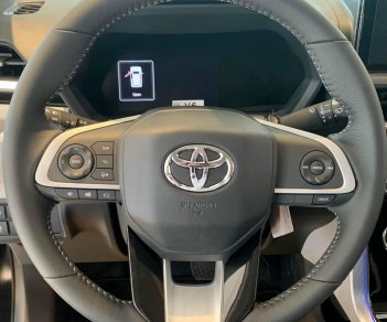 Toyota Veloz Cross 2022 - Toyota cùng bạn rước xế cưng đón tết với ưu đãi hơn 30 triệu tiền mặt + phụ kiện