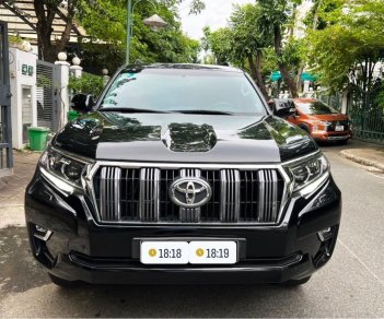 Toyota Land Cruiser Prado 2018 - Màu đen, xe nhập