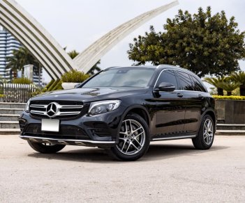 Mercedes-Benz GLC 300 2017 - Xe màu đen