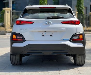 Hyundai Kona 2019 - Bán xe mới 95% giá chỉ 645tr