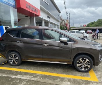 Mitsubishi Xpander 2018 - Màu nâu, giá cạnh tranh