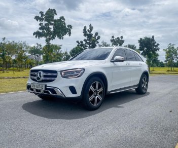 Mercedes-Benz GLC 200 2021 - Xe màu trắng