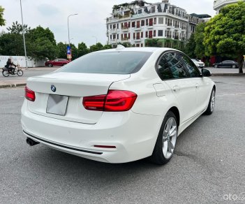 BMW 330i 2017 - Cần bán gấp - Xe full bảo dưỡng hãng