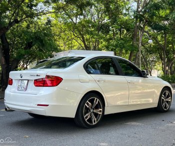 BMW 320i 2013 - Xe lăn bánh 80.000km