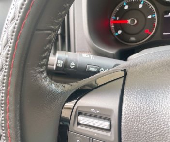 Chevrolet Trailblazer 2018 - Cần bán gấp xe mới 90%, 2 cầu, máy dầu (TPHCM)