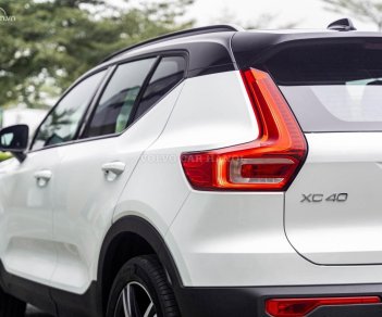 Volvo XC40 2022 - SUV sang trọng nhập khẩu từ Thụy Điển - Tặng 3 năm bảo dưỡng + 1 năm bảo hiểm thân vỏ