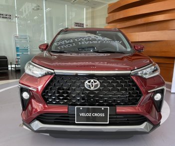 Toyota Veloz Cross 2022 - Giao ngay sẵn đỏ mệnh hỏa, thổ - Ưu đãi 23 triệu tiền mặt + gói phụ kiện vàng - Hỗ trợ bank 85%