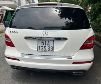 Mercedes-Benz R 300 2010 - Xe màu trắng, số tự động, 7 chỗ