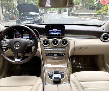Mercedes-Benz C 250 2015 - Cần bán xe đẹp