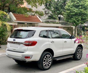 Ford Everest 2019 - Màu trắng, biển Hà Nội