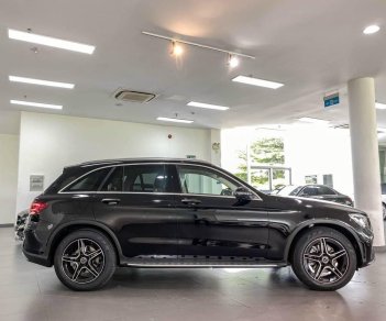 Mercedes-Benz GLC 300 2022 - Đen nội thất nâu - Black friday giảm giá các mẫu - Hỗ trợ 50% trước bạ