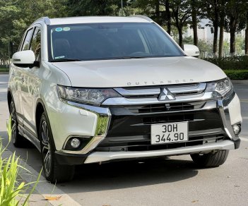 Mitsubishi Outlander 2019 - Cần bán lại xe năm sản xuất 2019