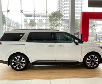 Kia Carnival 2022 - Máy dầu, màu trắng - Giao xe tháng 12 - Hồ sơ sẵn