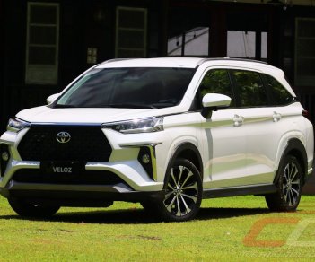 Toyota Veloz Cross 2022 - Tặng gói quà tặng trong tháng 11
