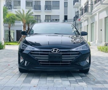 Hyundai Elantra 2019 - Màu đen giá cạnh tranh