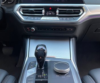 BMW 320i 2019 - Xe lướt 23.000km, bao check hãng