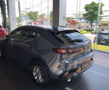 Mazda 3 2022 - Hiện ưu đãi giảm mạnh. Xe có sẵn tại showroom