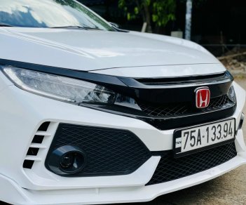 Honda Civic 2018 - Tặng 1 năm chăm xe bảo dưỡng miễn phí