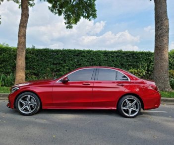 Mercedes-Benz C300 2016 - Màu đỏ, giá tốt