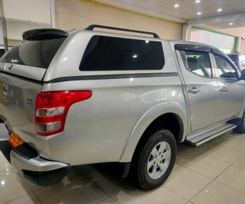 Mitsubishi Triton 2016 - Màu bạc giá cạnh tranh