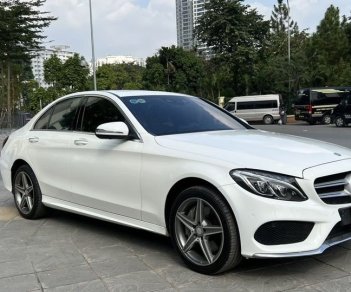 Mercedes-Benz C300 2016 - Màu trắng