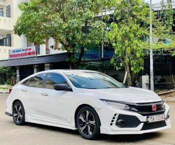 Honda Civic 2018 - Tặng 1 năm chăm xe bảo dưỡng miễn phí