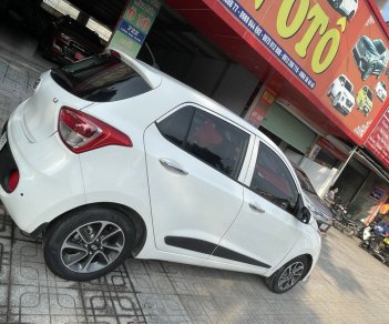 Hyundai Grand i10 2019 - Màu trắng, số tự động