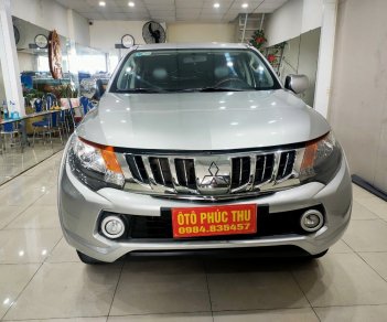 Mitsubishi Triton 2016 - Màu bạc, 445tr