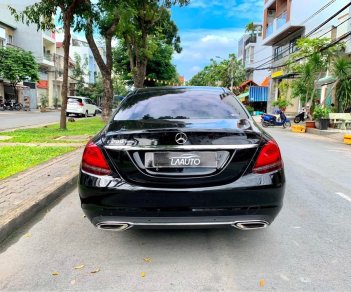 Mercedes-Benz C200 2020 - Màu đen, xe nhập