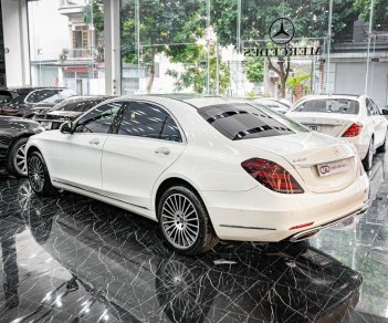 Mercedes-Benz S 450L 2020 - Màu trắng, nội thất kem