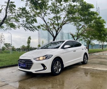 Hyundai Elantra 2018 - 1.6AT xe màu trắng, 529 triệu